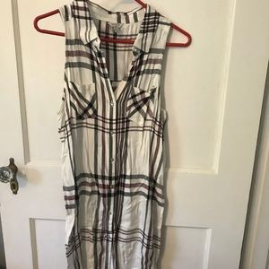 Guess sleeveless shirt